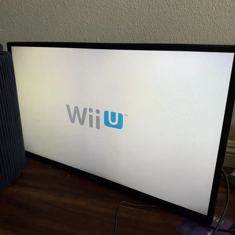 Nintendo Wii U 32GB Black Console WUP-101 with GamePad For Parts DESCRIPTION